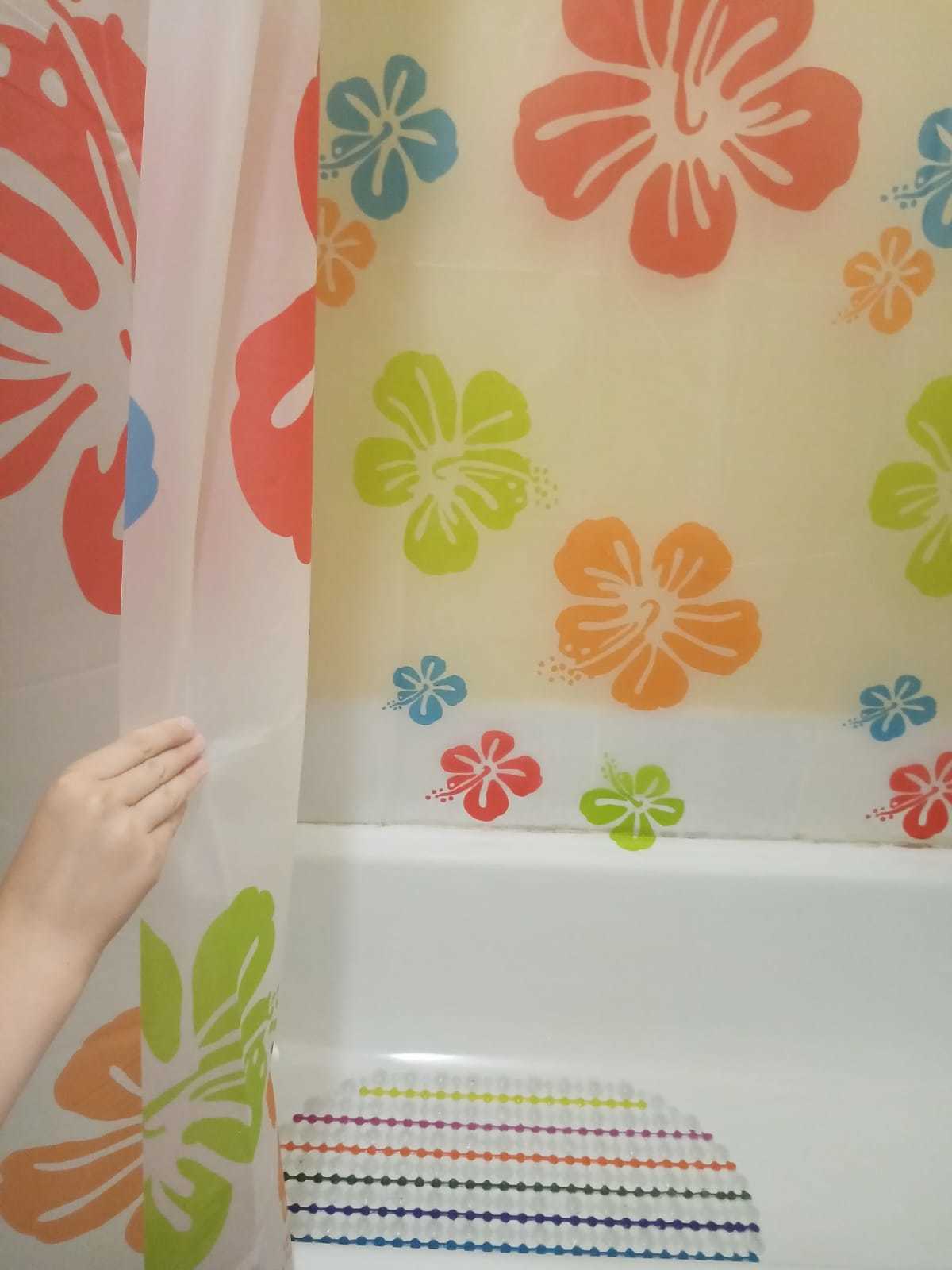 Фотография покупателя товара Штора для ванной комнаты Доляна «Гавайская роза», 180×180 см, EVA - Фото 4