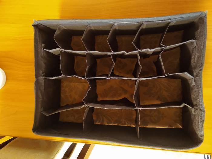 Фотография покупателя товара Органайзер для хранения белья «Вензель», 18 отделений, 35×30×12 см, цвет коричнево-бежевый - Фото 7