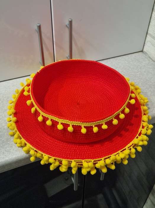 Фотография покупателя товара Тесьма декоративная с помпонами, 25 ± 5 мм, 9.1 ± 0.5 м, цвет жёлтый - Фото 1