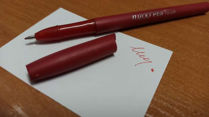 Фотография покупателя товара Ручка гелевая, 0.5 мм, красный, корпус красный матовый