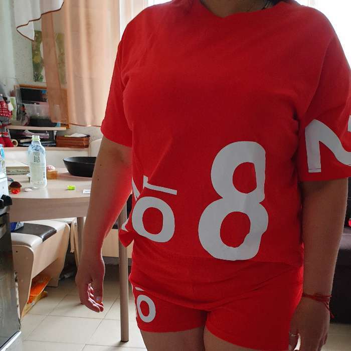 Фотография покупателя товара Комплект женский (футболка,шорты), цвет малахит, размер 54 - Фото 1