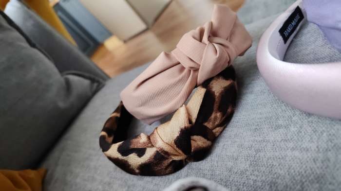 Фотография покупателя товара Ободок для волос «Кокетка», 3 см, бежевый - Фото 3