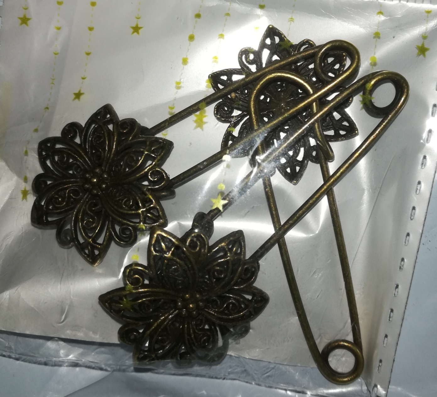 Фотография покупателя товара Булавка металл "Стрекоза" 6,5х3,1 см - Фото 1