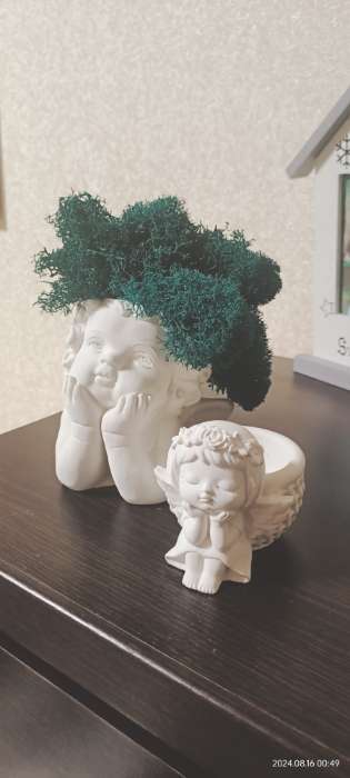 Фотография покупателя товара Подсвечник на 1 свечу «Ангел с корзинкой», гипс, 9×6.5×7 см - Фото 2