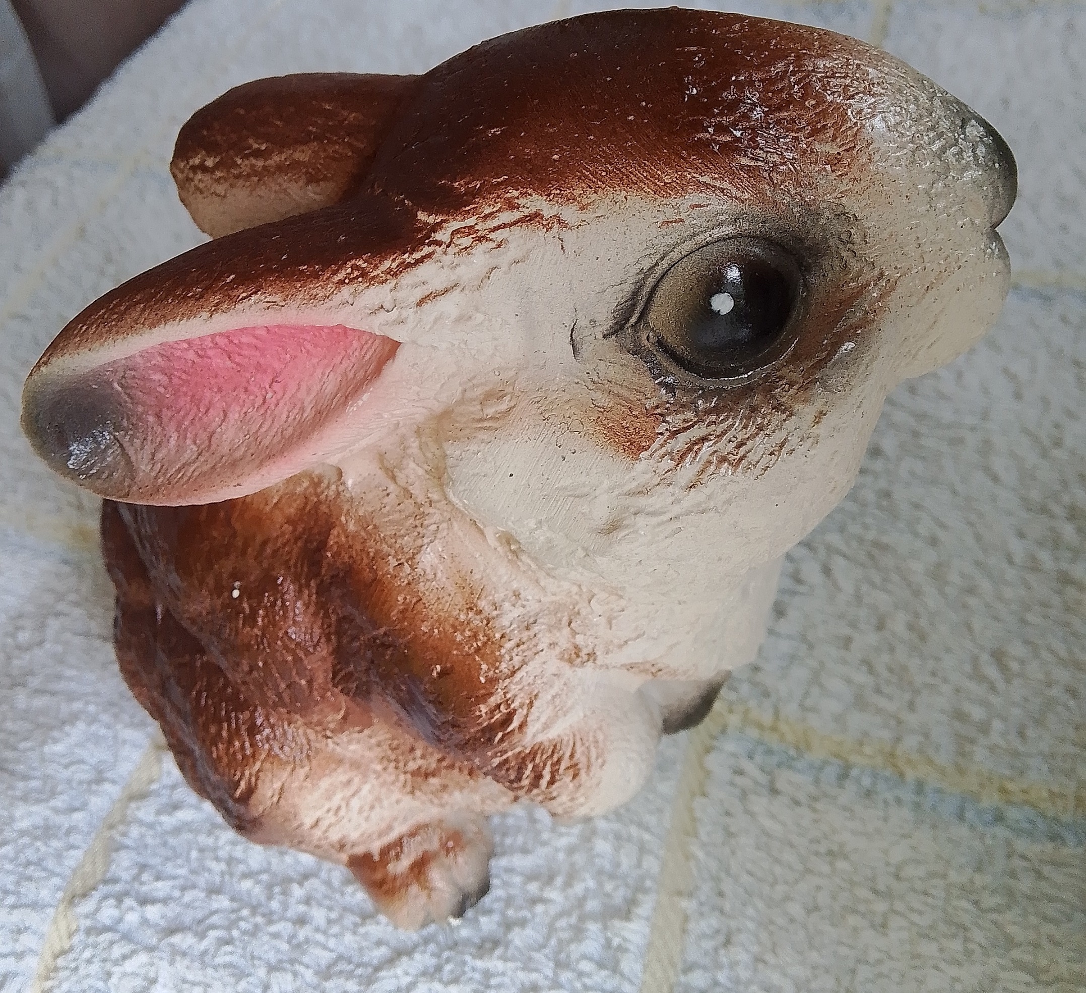 Фотография покупателя товара Садовая фигура из гипса «Заяц весёлый», 14×10×16 см, МИКС - Фото 2