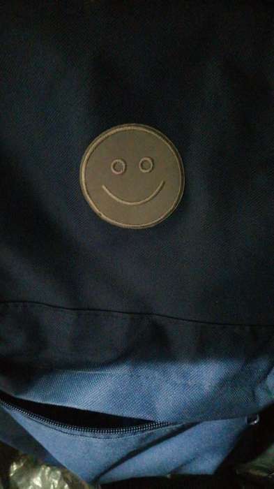 Фотография покупателя товара Светоотражающая термонаклейка «Смайл», d = 6,3 см, цвет серый, цена за 1 штуку - Фото 1