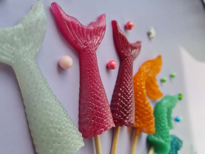 Фотография покупателя товара Молд для шоколада Доляна «Хвост русалки», силикон, 9.5×5.5×2 см, белый - Фото 4