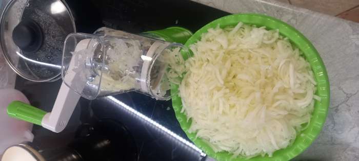 Фотография покупателя товара Овощерезка барабанная механическая Доляна Mandoline Slicer, 3 насадки, зелёная - Фото 11