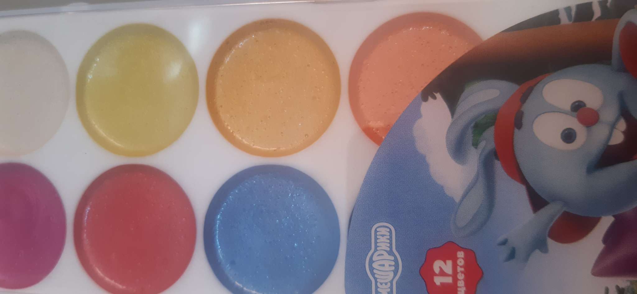 Фотография покупателя товара УЦЕНКА Акварель перламутровая "Смешарики", 12 цветов, без кисти - Фото 2