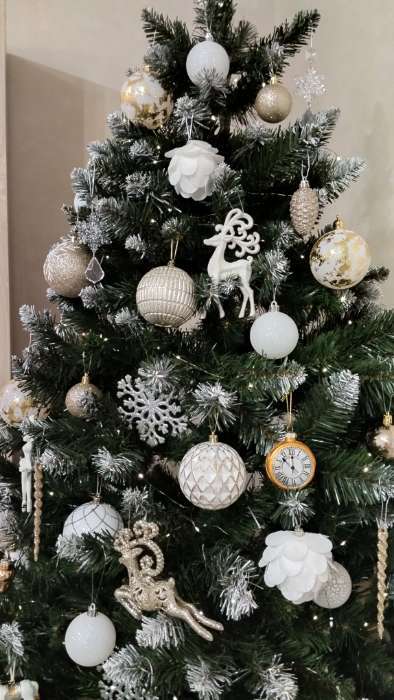 Фотография покупателя товара Ёлочные игрушки «Снежок», шары новогодние, d=8 см, набор 2 шт., бело-золотой - Фото 2