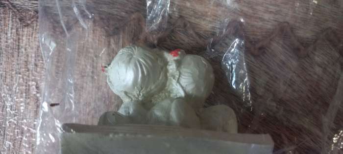 Фотография покупателя товара Фигурка гипс «Ангел на скамейке», перламутр, 8×7×5 см - Фото 2