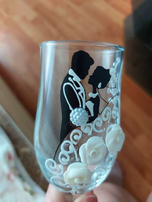 Фотография покупателя товара Набор свадебных бокалов «Жених и невеста» с лепкой, 200 мл, чёрно-белый - Фото 12