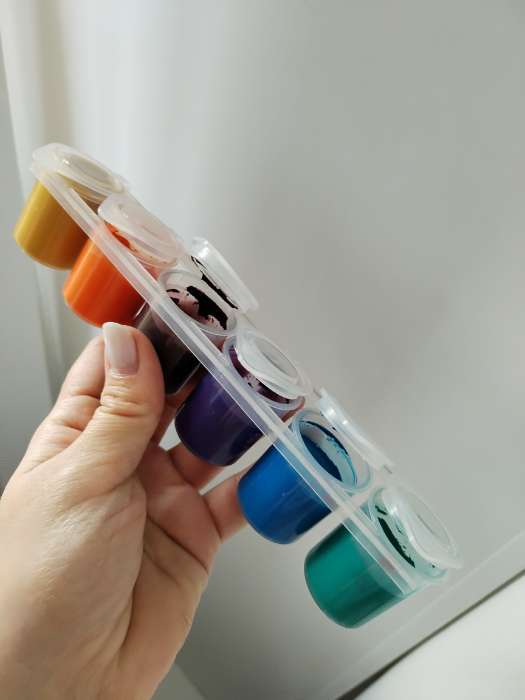 Фотография покупателя товара Гуашь 12 цветов × 15 мл «Гамма. Мультики», блок-тара, картонная упаковка 100222-12 - Фото 1