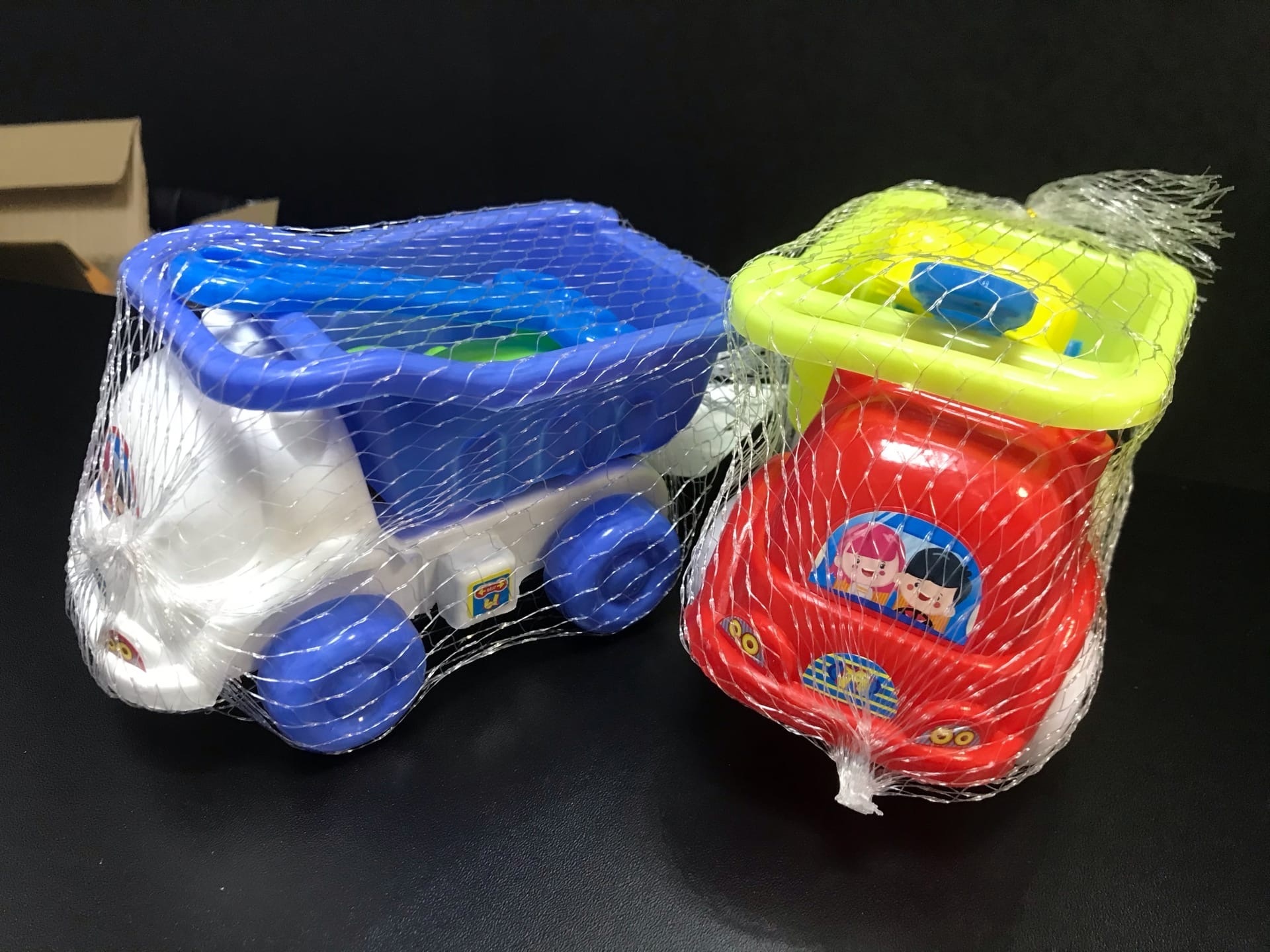 Фотография покупателя товара Набор игрушек для песочницы «Грузовик», 3 шт., пластик, МИКС - Фото 1