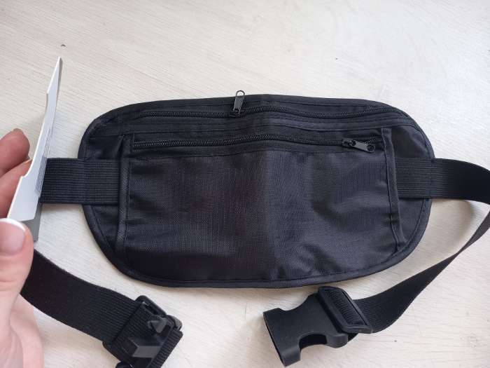 Фотография покупателя товара Сумка спортивная на пояс ONLYTOP, 25×13 см, чёрная - Фото 4