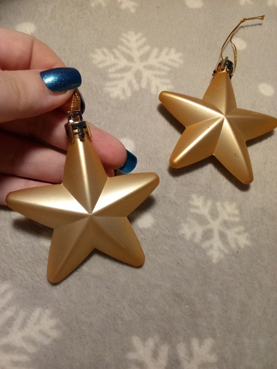 Фотография покупателя товара Ёлочные игрушки 6 шт. «Зимнее волшебство. Звездопад» пластик, 8 см, золото - Фото 3