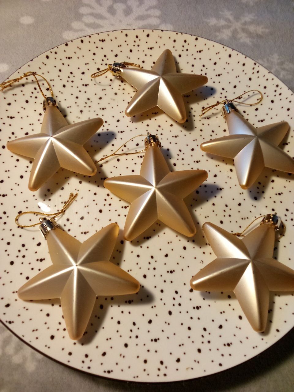 Фотография покупателя товара Ёлочные игрушки 6 шт. «Зимнее волшебство. Звездопад» пластик, 8 см, золото - Фото 4