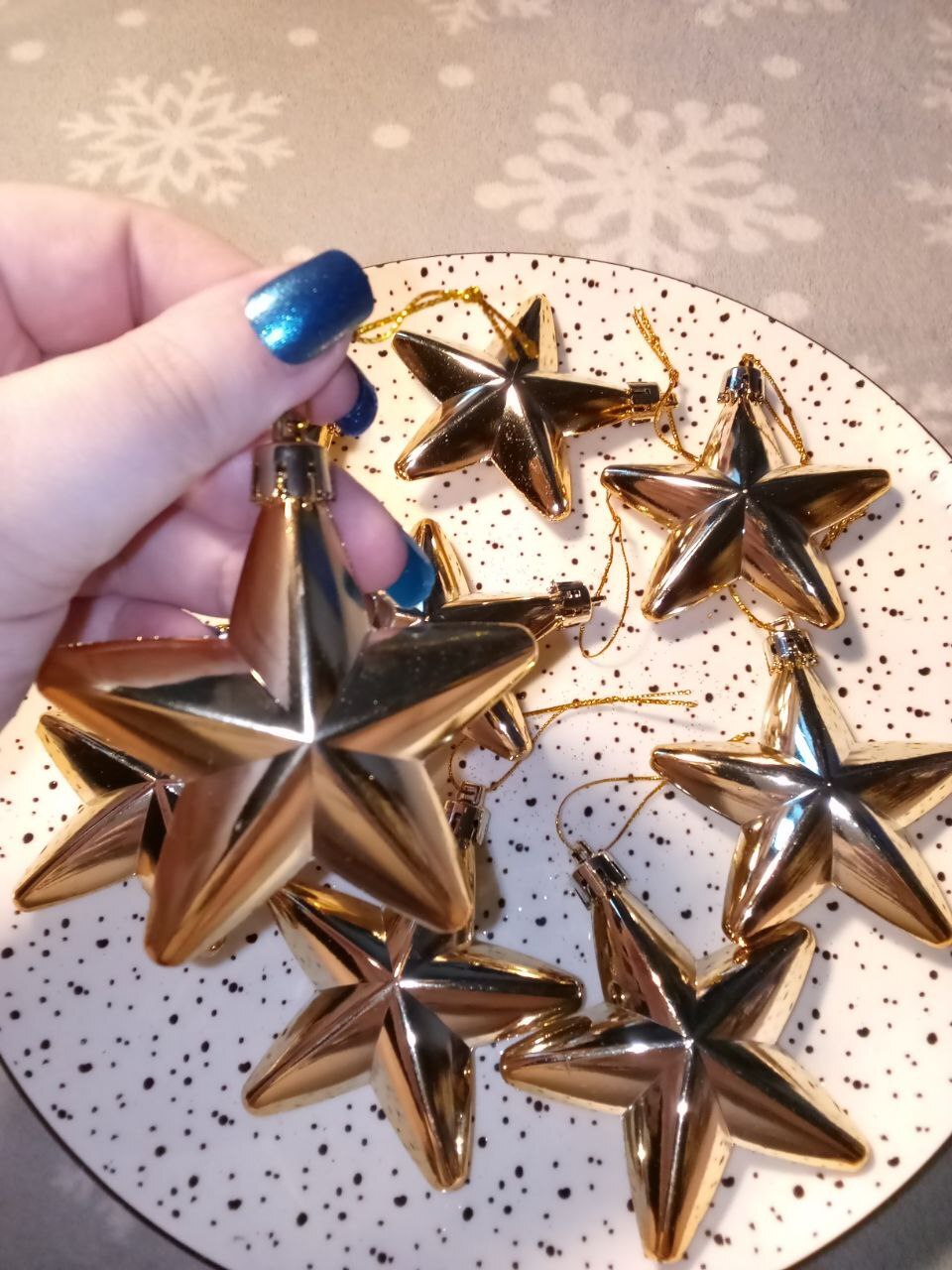 Фотография покупателя товара Ёлочные игрушки 6 шт. «Зимнее волшебство. Звездопад» пластик, 8 см, золото - Фото 1