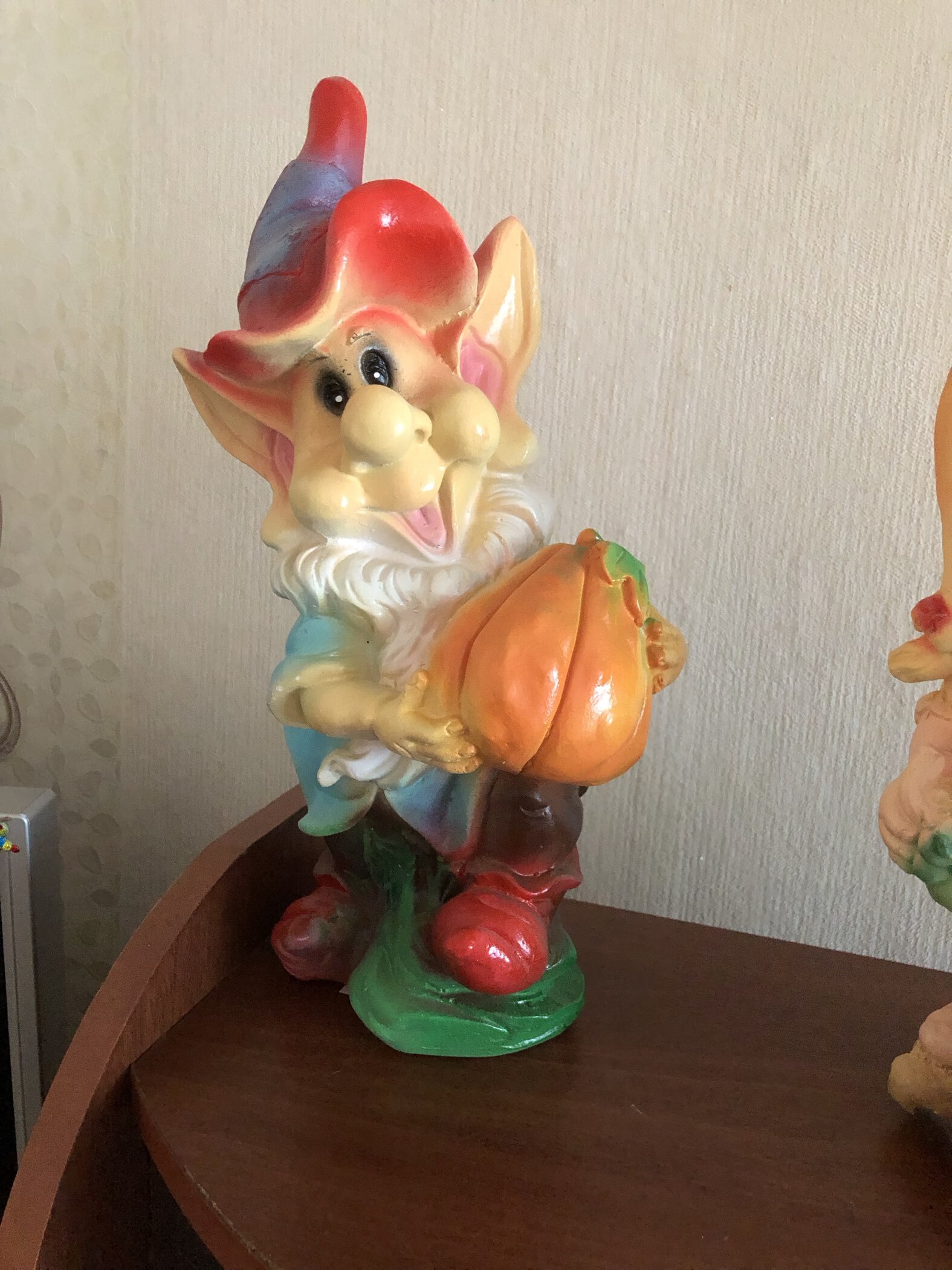 Фотография покупателя товара Садовая фигура из гипса «Эльф с тыквой», 35 см - Фото 2