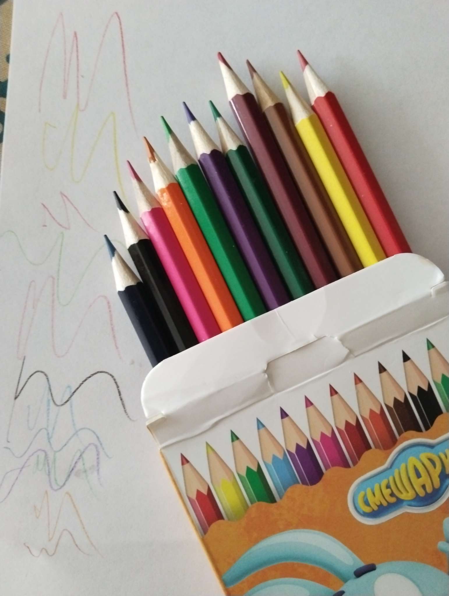 Фотография покупателя товара Цветные карандаши, 12 цветов, трехгранные, «Смешарики» - Фото 3