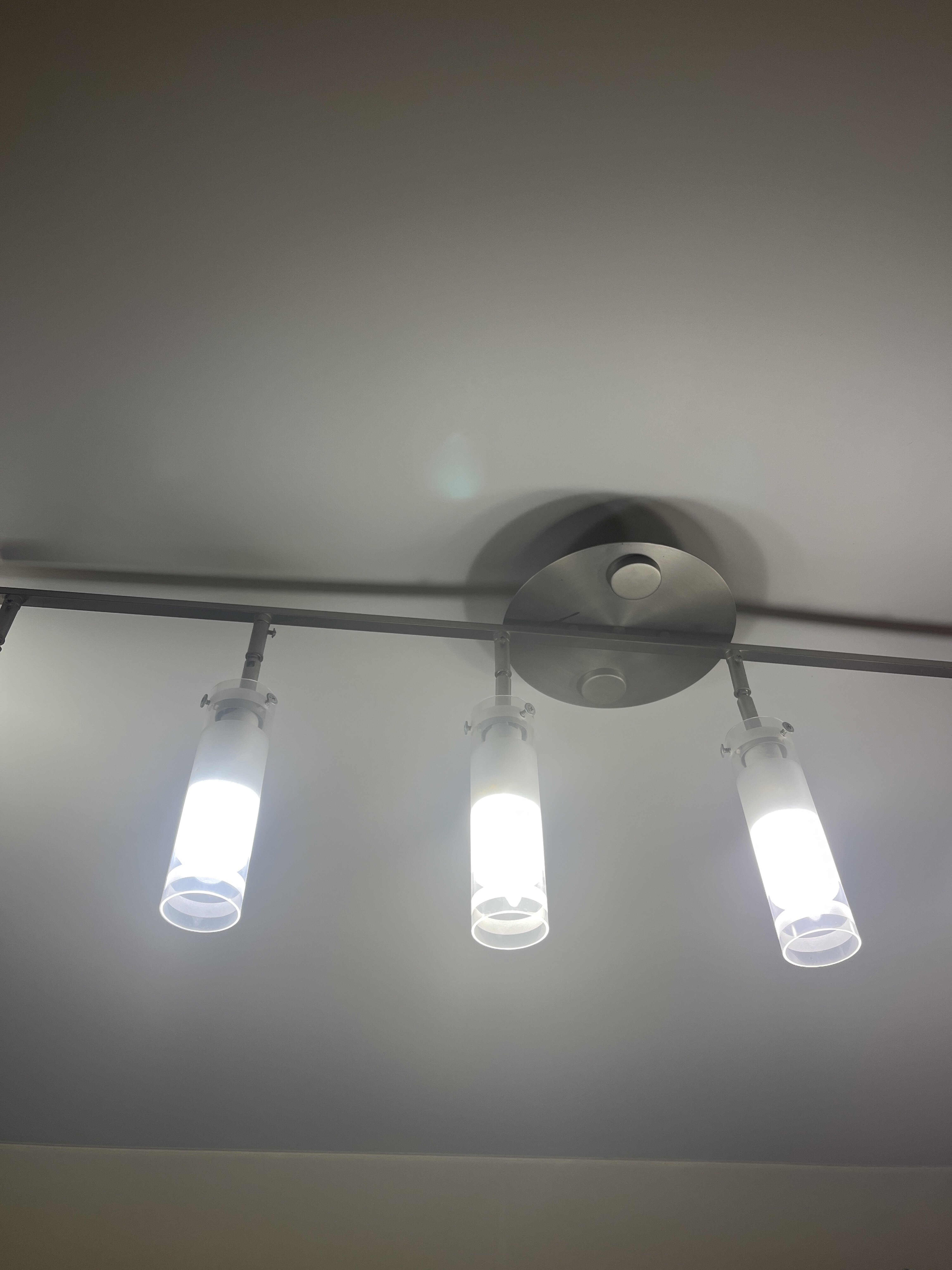 Фотография покупателя товара Лампа светодиодная Luazon Lighting, C37, 7 Вт, E14, 630 Лм, 4000 К, дневной свет - Фото 1