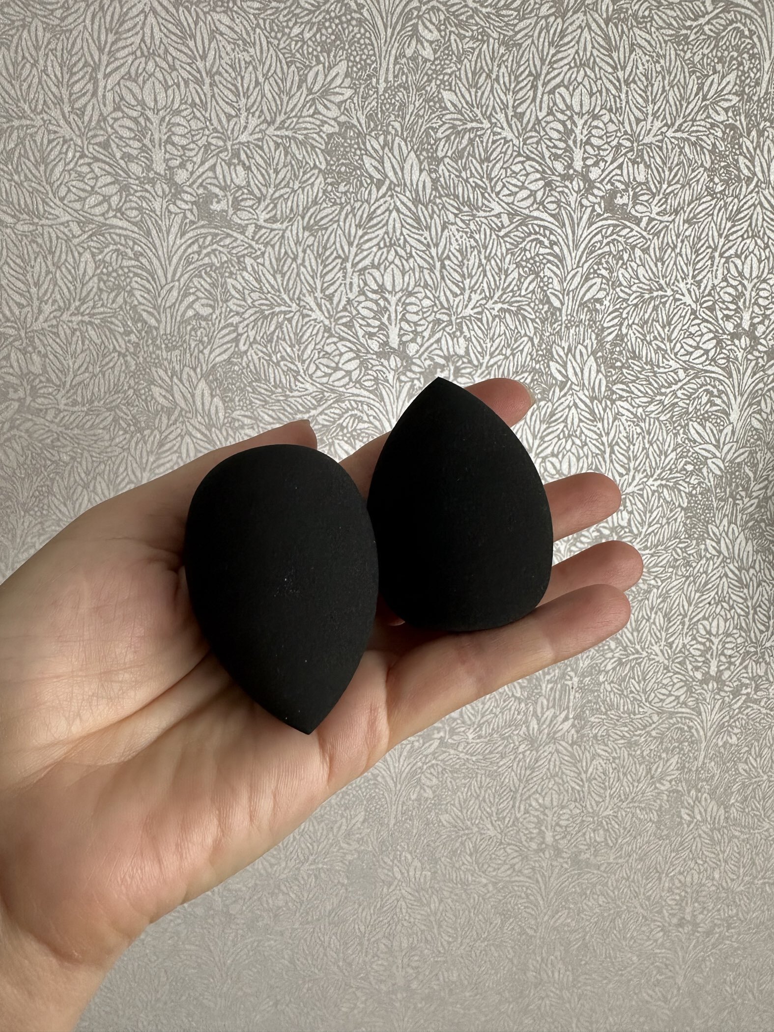 Фотография покупателя товара Спонжи для макияжа, набор - 2 шт., 6×4 см, увеличиваются при намокании, цвет розовый - Фото 1