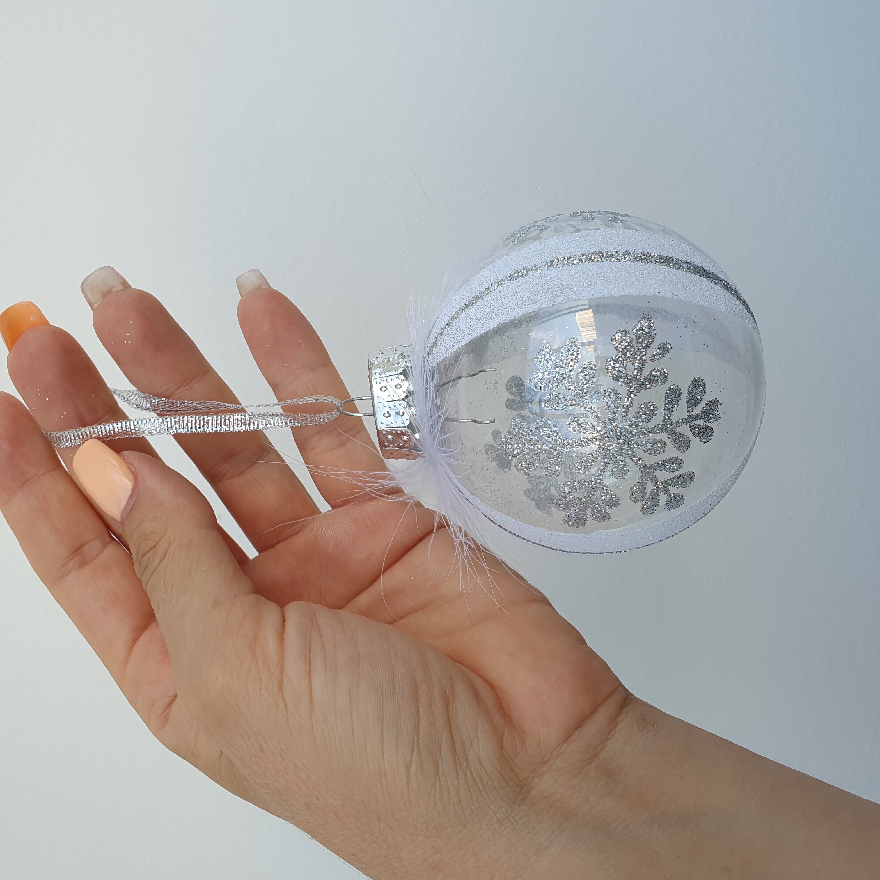 Фотография покупателя товара Ёлочные игрушки «Галатея снежинка», шары новогодние, d=8 см, 3 шт., серебристо-белый - Фото 12