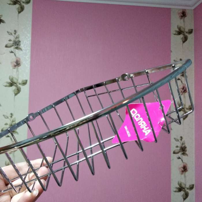 Фотография покупателя товара Полка для ванной Доляна, угловая, на присосках, 19×19×5.5 см, хромированная - Фото 1