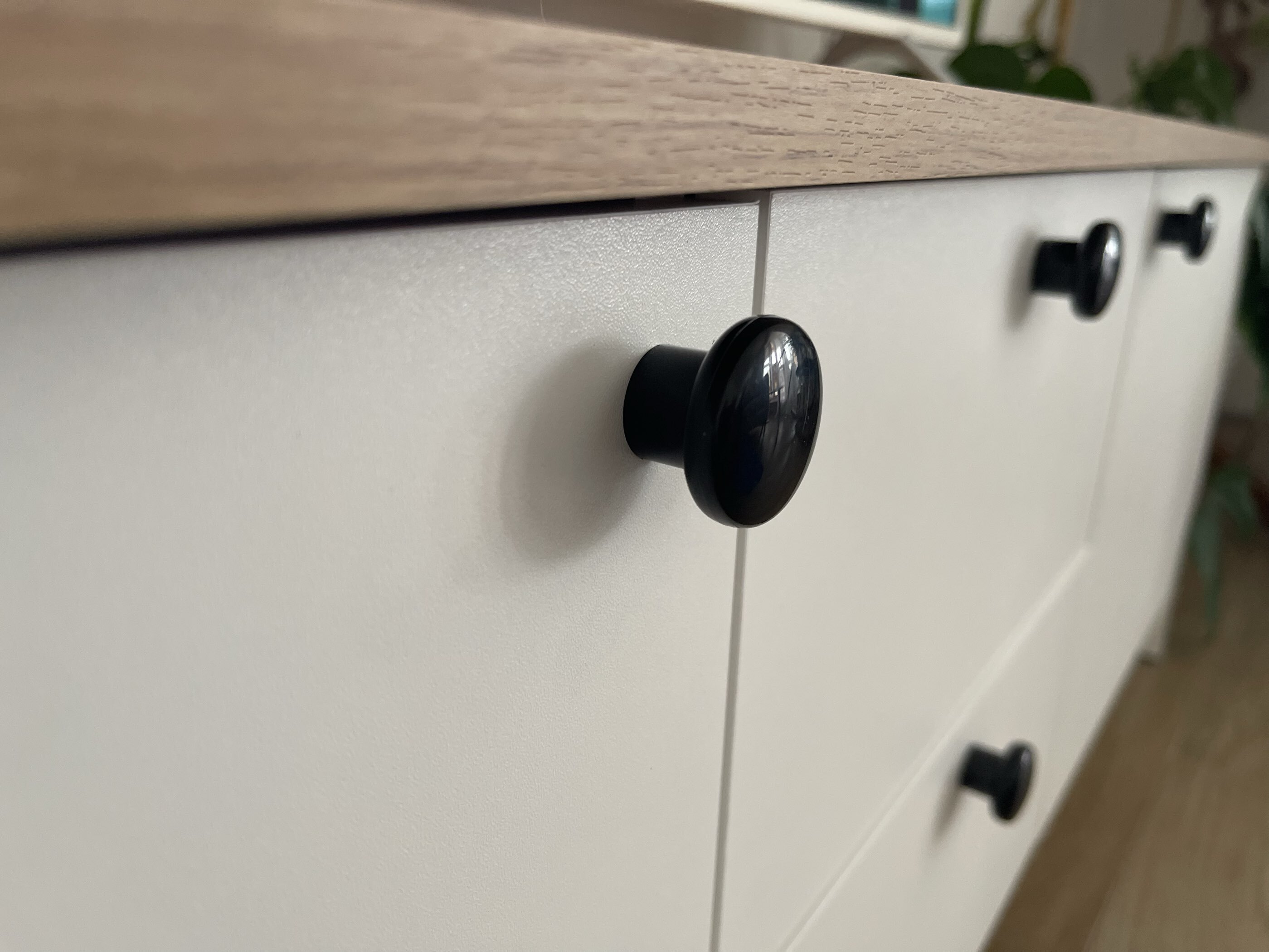 Фотография покупателя товара Тумба под ТВ «Теодора», 1440×421×500 мм, цвет графит/крафт золотой - Фото 2