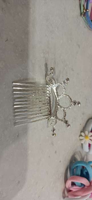 Фотография покупателя товара Диадема для волос «Королевская особа», стразы, 3.5×7.5 см, серебро - Фото 2