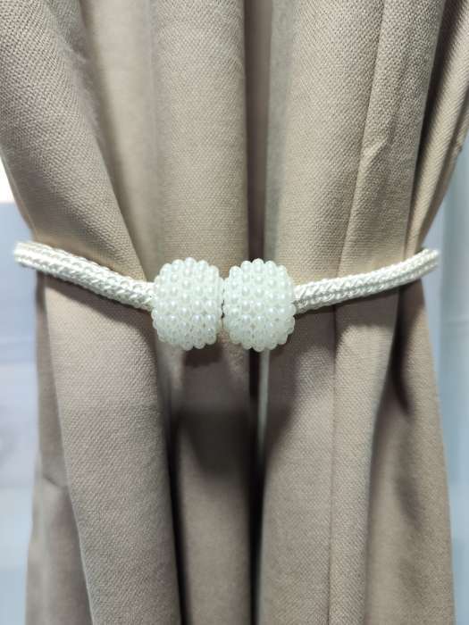 Фотография покупателя товара Подхват для штор «Шарики из бисера», d=3×40 см, цвет белый, золотой - Фото 1