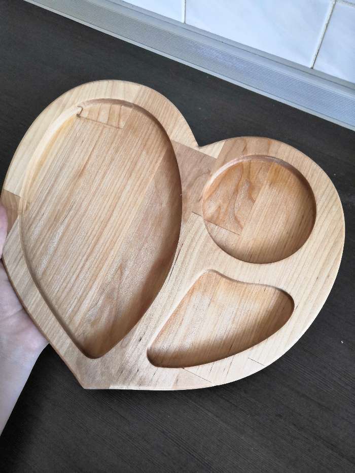 Фотография покупателя товара Менажница деревянная Доляна «Сердце», 25×25 см, 3 секции, берёза - Фото 6