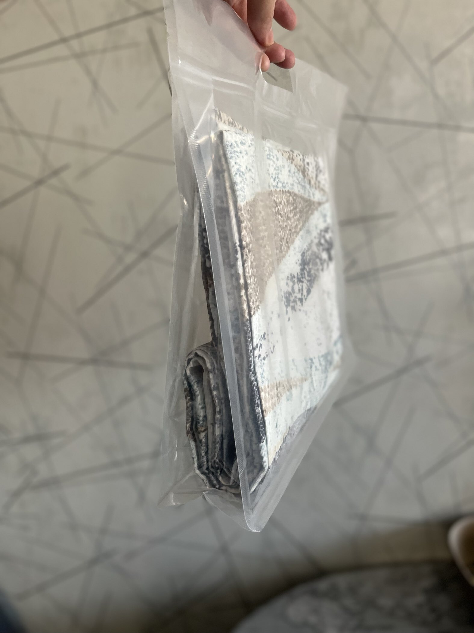 Фотография покупателя товара Пакет прозрачный с ручкой, 35×30×4 см - Фото 1