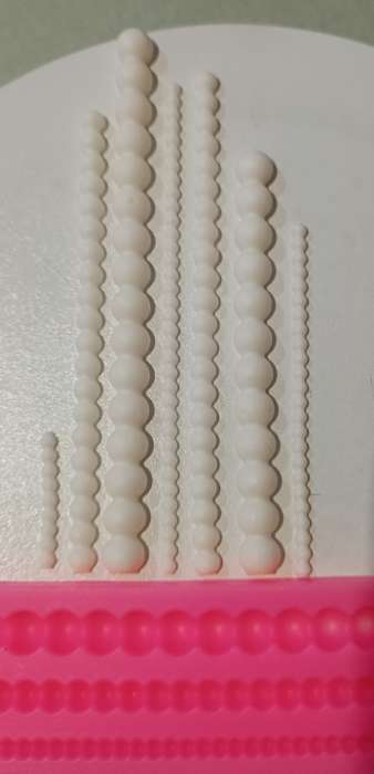 Фотография покупателя товара Молд для заливки «Жемчуг», силикон, 30×5×1 см, розовый - Фото 2