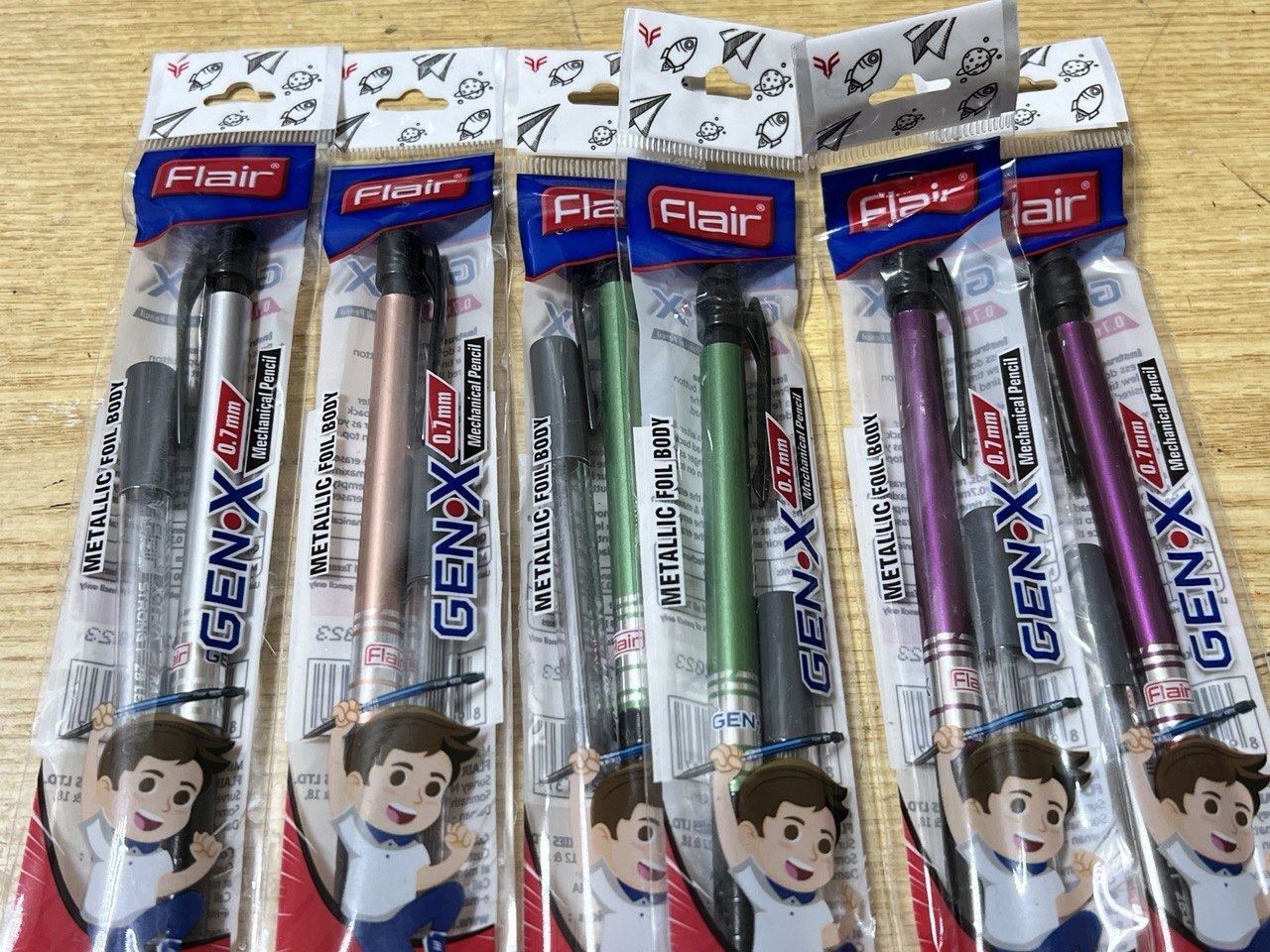 Фотография покупателя товара Карандаш механический 0.7 мм, Flair Gen X, пластиковый - Фото 1