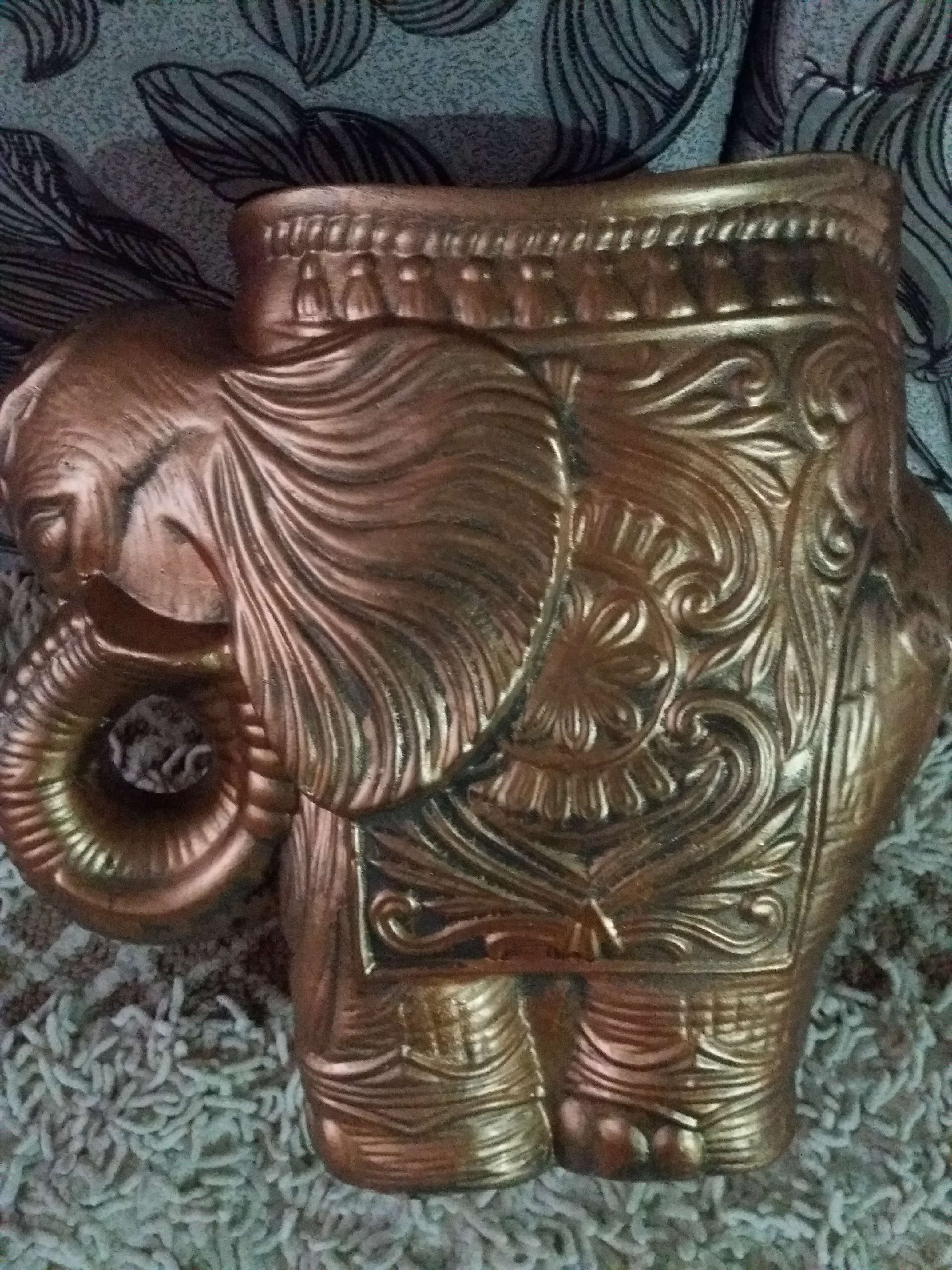 Фотография покупателя товара Фигурное кашпо "Слон средний", бронза 6 л/ 35х22х35 см - Фото 6
