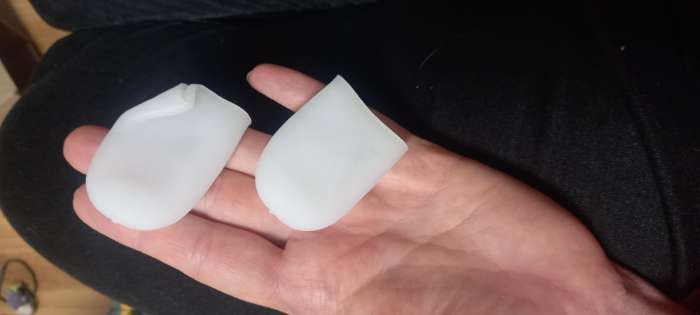 Фотография покупателя товара Напальчники для больших пальцев ног, силиконовые, 5.5×3.5×1 см, пара, белые - Фото 4