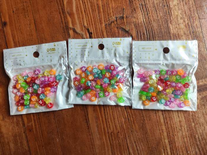 Фотография покупателя товара Бусины для творчества пластик «Русские буквы», прозрачно-цветные, круг, набор 10 г, 0.7×0.7 см - Фото 4