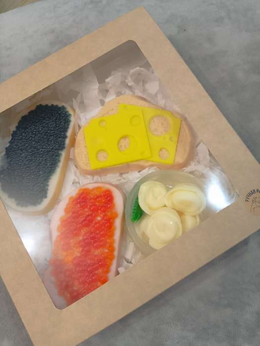 Фотография покупателя товара Коробка контейнер на вынос, с окном, крафт, 20×20×4 см - Фото 12