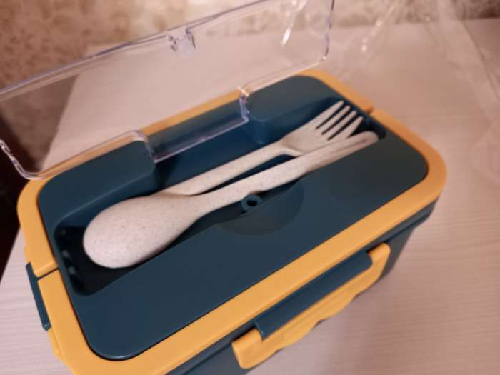 Фотография покупателя товара Ланч - бокс для еды Доляна, 3 секции, приборы, 1.3 л, 15.5×7.5×21.5 см, пластик, синий - Фото 2