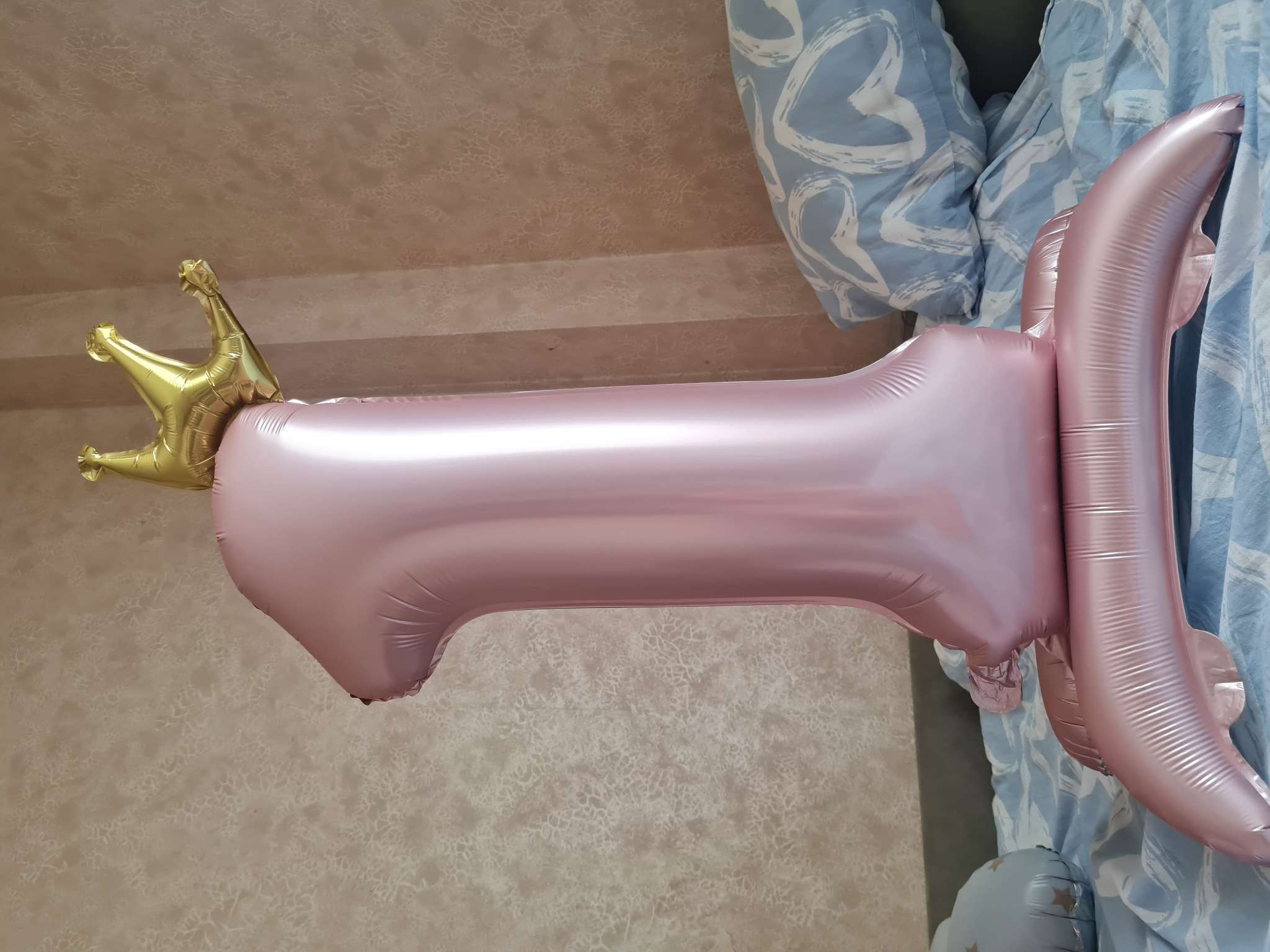 Фотография покупателя товара Воздушный шар фольгированный 42" «Цифра 3 с короной», на подставке - Фото 5