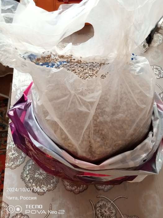 Фотография покупателя товара Наполнитель минеральный впитывающий «Мой выбор», универсальный, 2.8 кг, впитываемость до 5 л - Фото 1