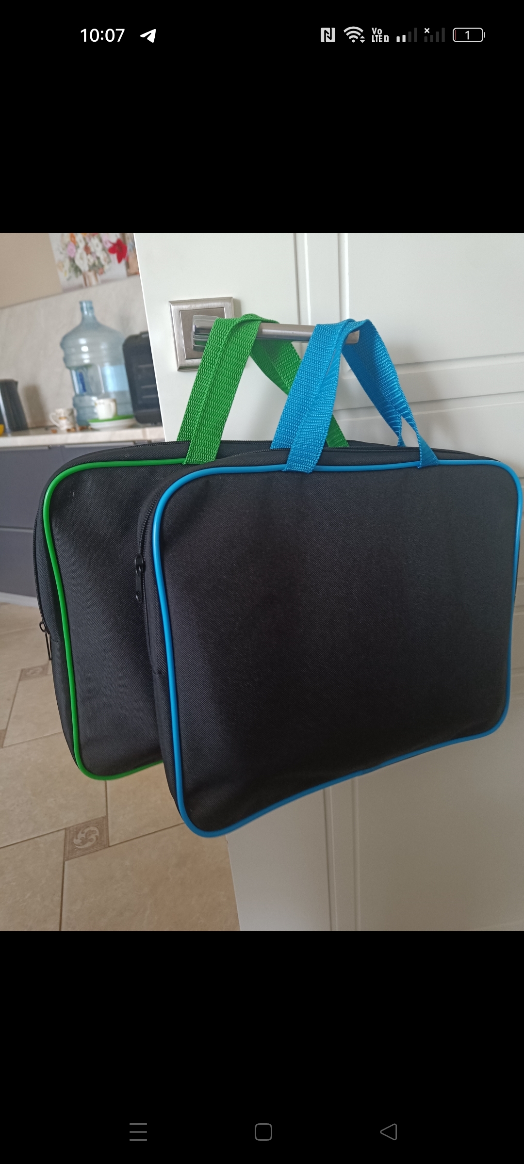 Фотография покупателя товара Папка с ручками текстильная А4, Calligrata "Офис, 350 х 265 х 45 мм, ПМД 2-42, чёрная/салатовая - Фото 1