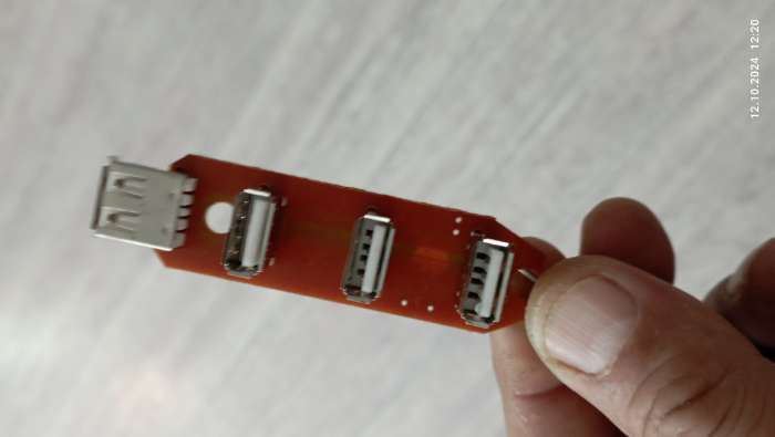 Фотография покупателя товара USB-разветвитель (HUB) Luazon HGH-63009, на 4 порта, МИКС - Фото 9