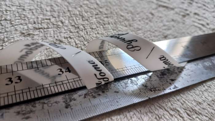 Фотография покупателя товара Нашивки на ленте «Ручная работа», 5×1.5 см, белые, чёрные - Фото 3