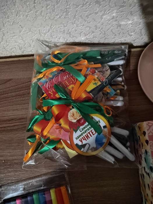 Фотография покупателя товара Ручка шариковая, с колпачком, синяя паста 1.0 мм «Воспитатель и учитель», МИКС - Фото 1