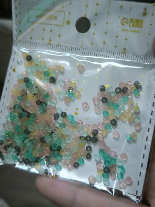 Фотография покупателя товара Бисер стекло 8/0 «Матовый полупрозрачный. Меланж голубой», 10 г - Фото 5