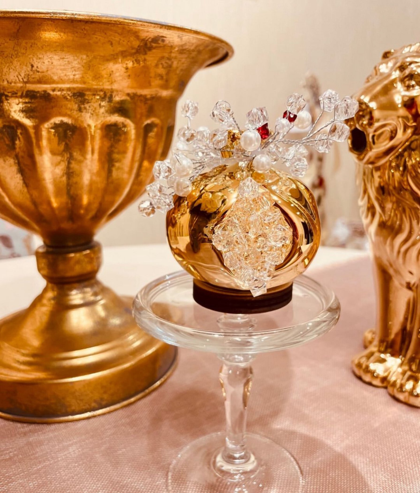 Фотография покупателя товара Фигурка керамика «Гранат с зёрнами», под золото, 7×6.5×6.5 см - Фото 6