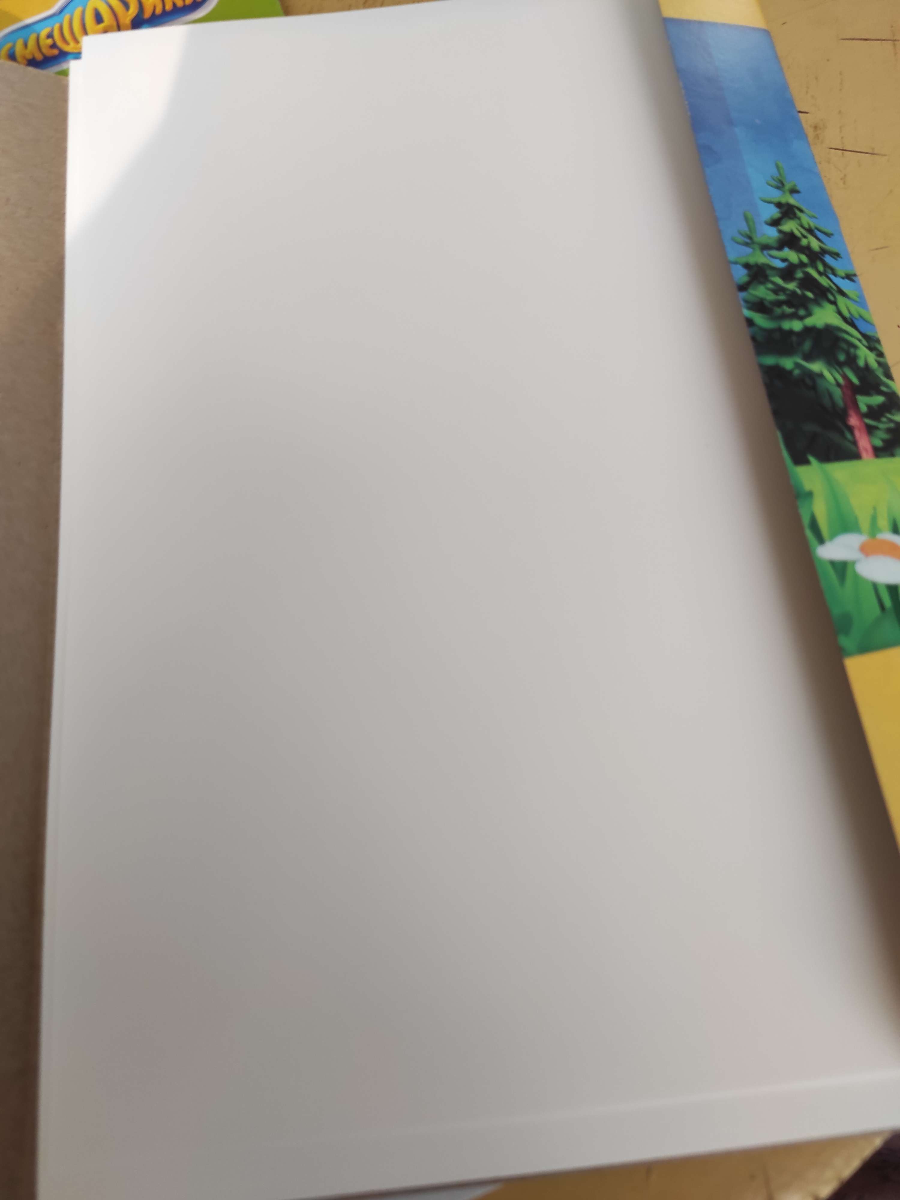 Фотография покупателя товара Картон белый, А4, 8 листов, мелованный, двусторонний, в папке, 230, г/м², Смешарики - Фото 2