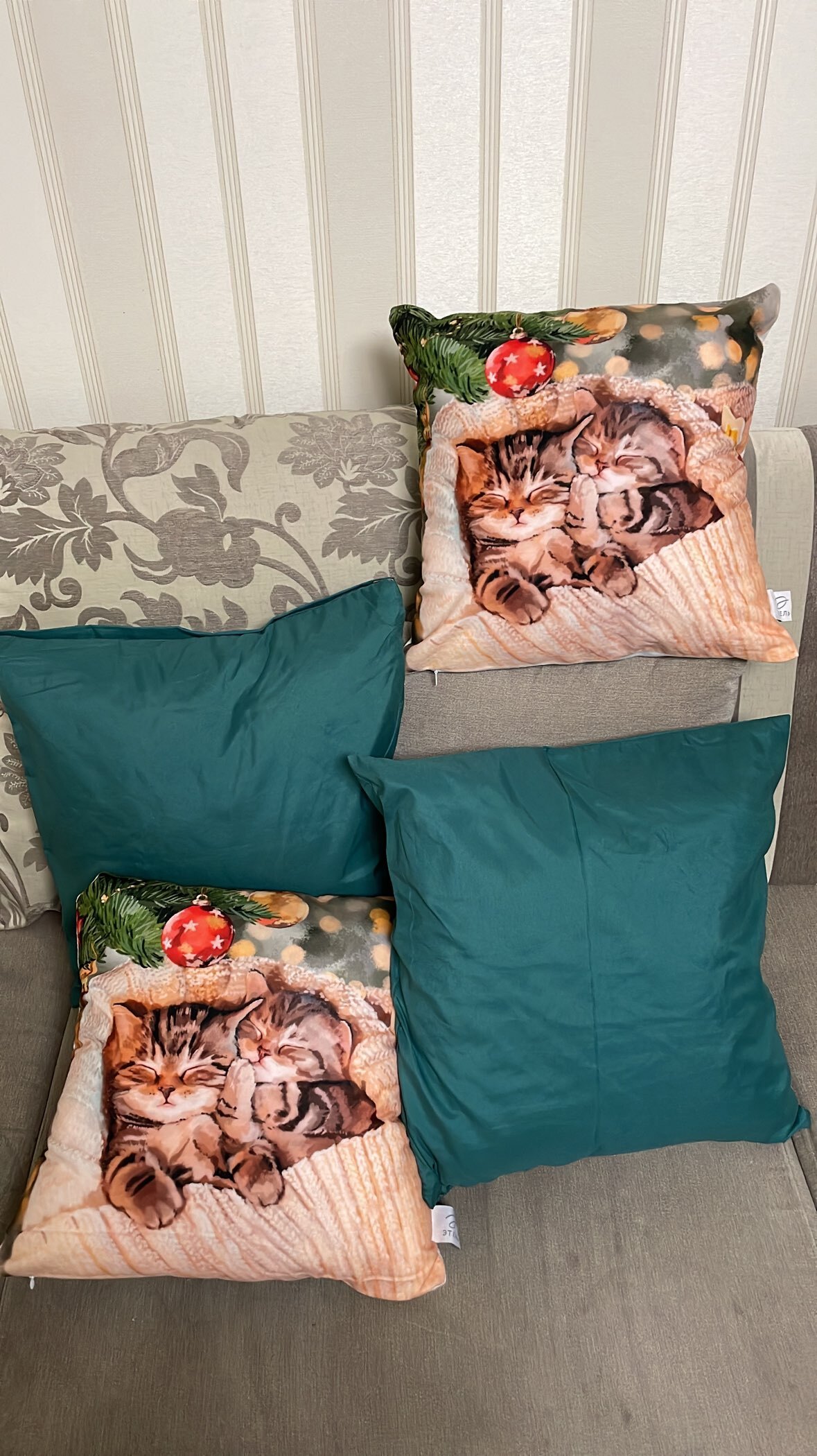 Фотография покупателя товара Наволочка декоративная новогодняя «Этель. Котята» 40×40 см, велюр - Фото 1